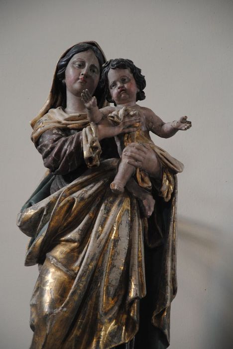 statue : Vierge à l'Enfant, vue partielle