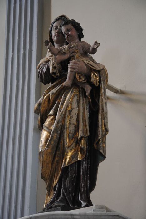 statue : Vierge à l'Enfant