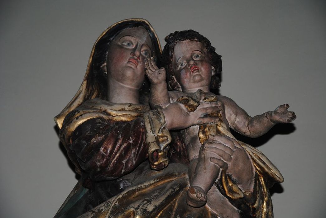 Groupe sculpté : Vierge à l'Enfant