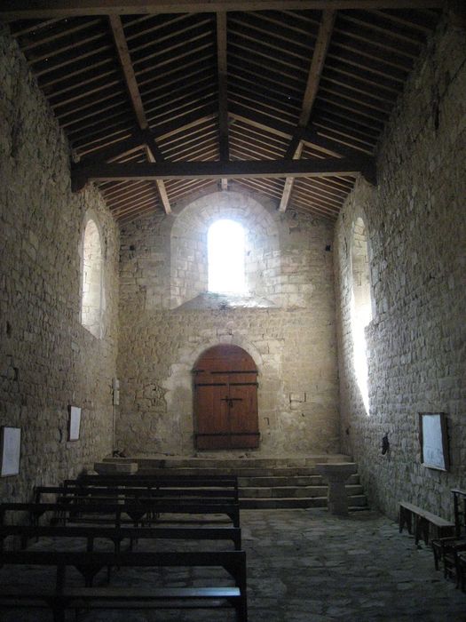 Eglise de Veyrines : Nef, vue générale