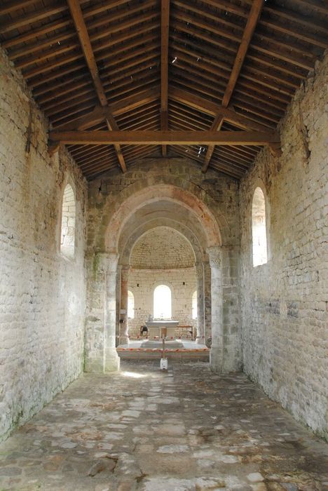 Eglise de Veyrines : Nef, vue générale