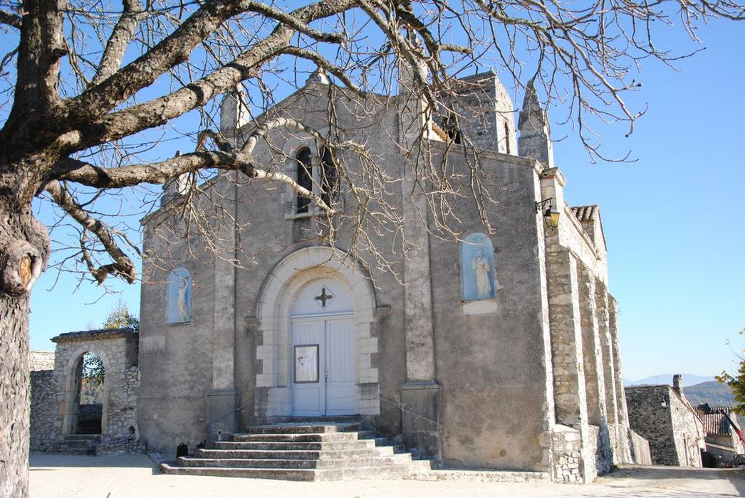 Eglise paroissiale : Façade occidentale, vue générale