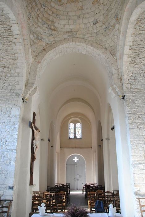 Eglise paroissiale : Nef, vue générale