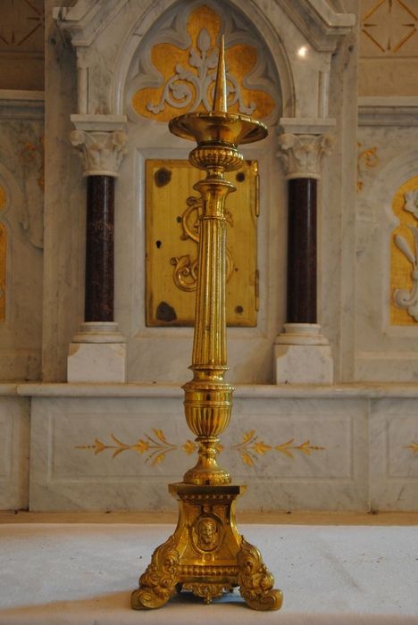 Chandelier d'autel