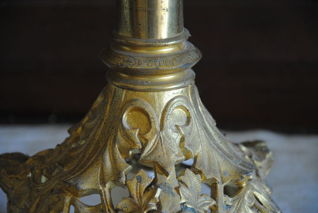 chandeliers d'église, détail - © Ministère de la Culture (France), Conservation des antiquités et des objets d’art de l’Ardèche – Tous droits réservés