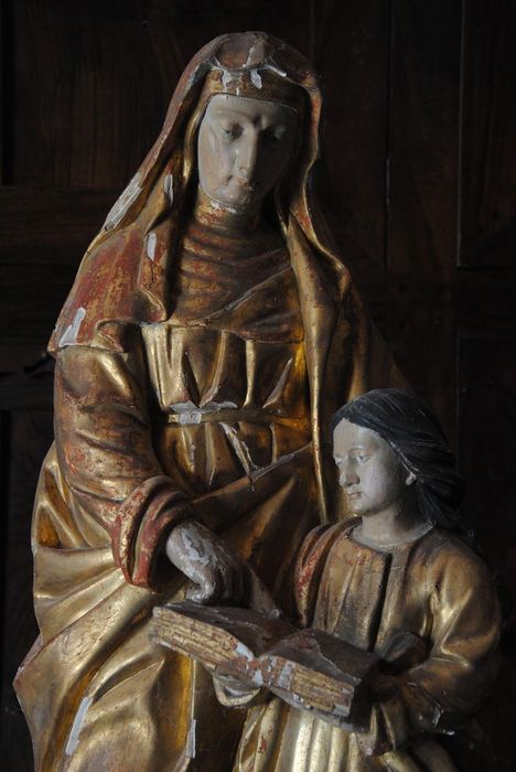 statue : La Vierge et sainte Anne, vue partielle