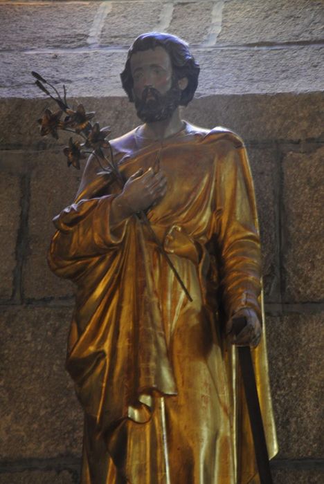 statue : Saint Joseph, vue partielle