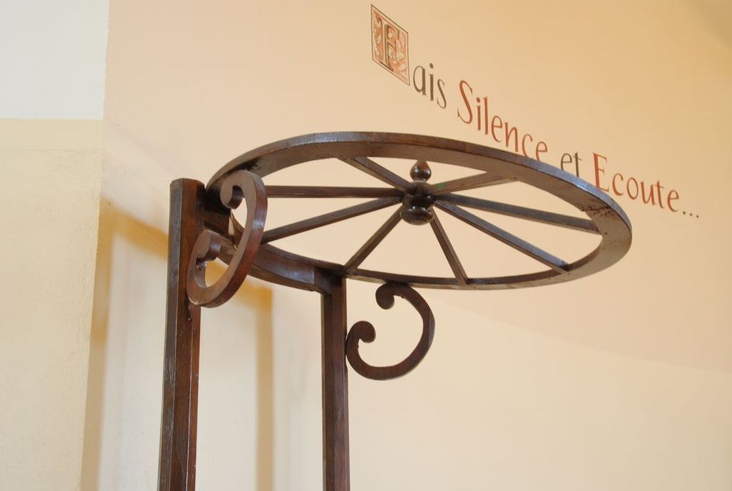 chaire à prêcher mobile ou du désert (culte protestant), détail - © Ministère de la Culture (France), Médiathèque du patrimoine et de la photographie, Conservation des antiquités et des objets d’art de l’Ardèche – Tous droits réservés