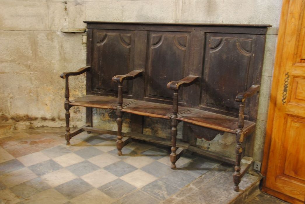 banc de choeur à 3 sièges