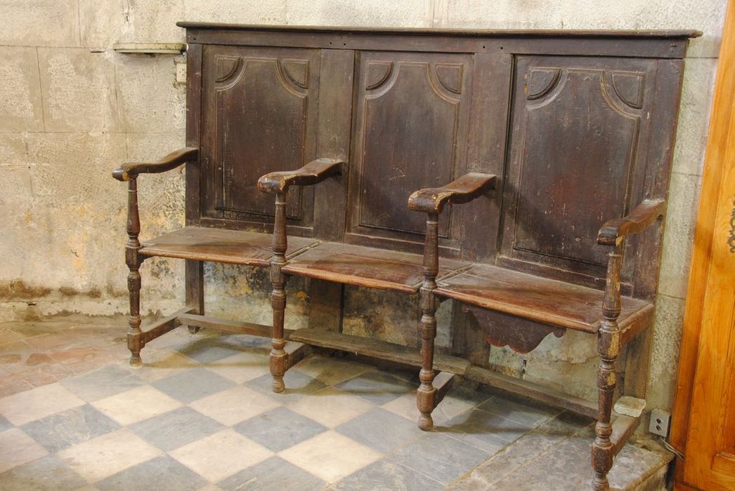 banc de choeur à 3 sièges