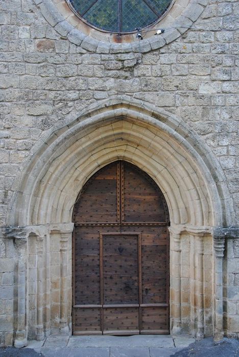 Eglise Saint-Hilaire : Portail occidental, vue générale