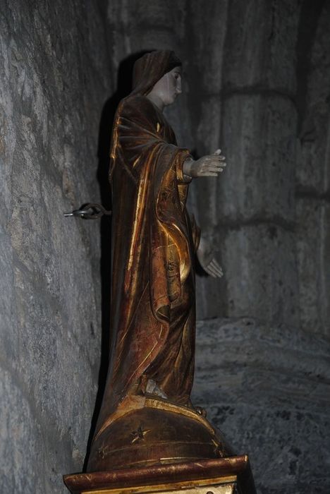 statue : Vierge Immaculée, profil droit, vue générale