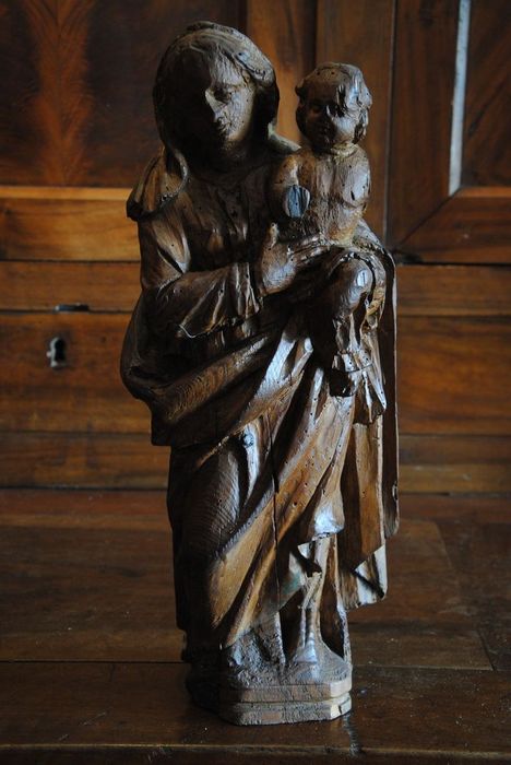 statue : Vierge à l'Enfant