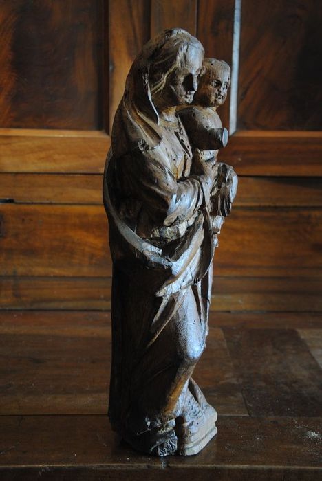 statue : Vierge à l'Enfant