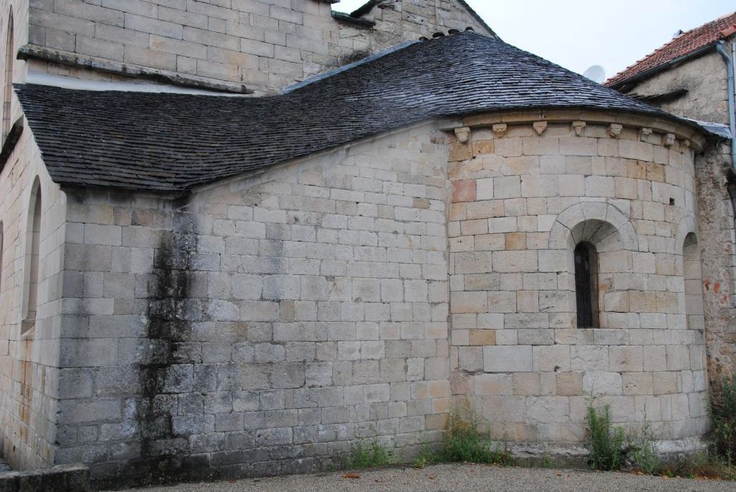 Eglise Saint-Victor : Chevet, vue partiell