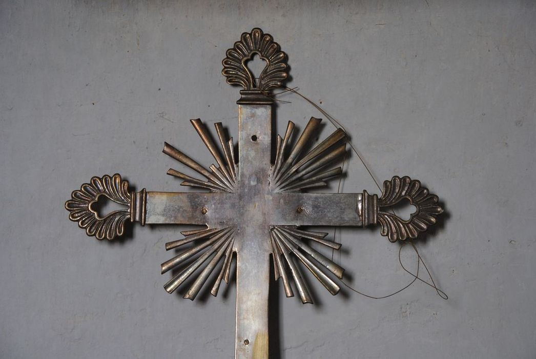 croix de procession, vue partielle