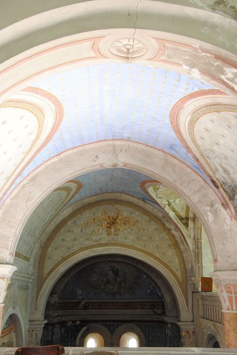 Eglise Saint-Victor : Nef, voûte, vue générale