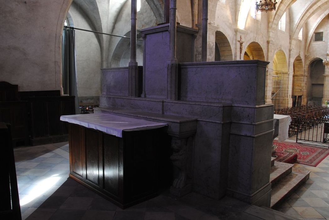 autel (maître-autel)