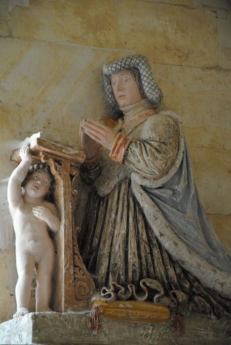 revêtement intérieur (décor intérieur) de la chapelle des Princes : Statue du duchesse de Ventadour