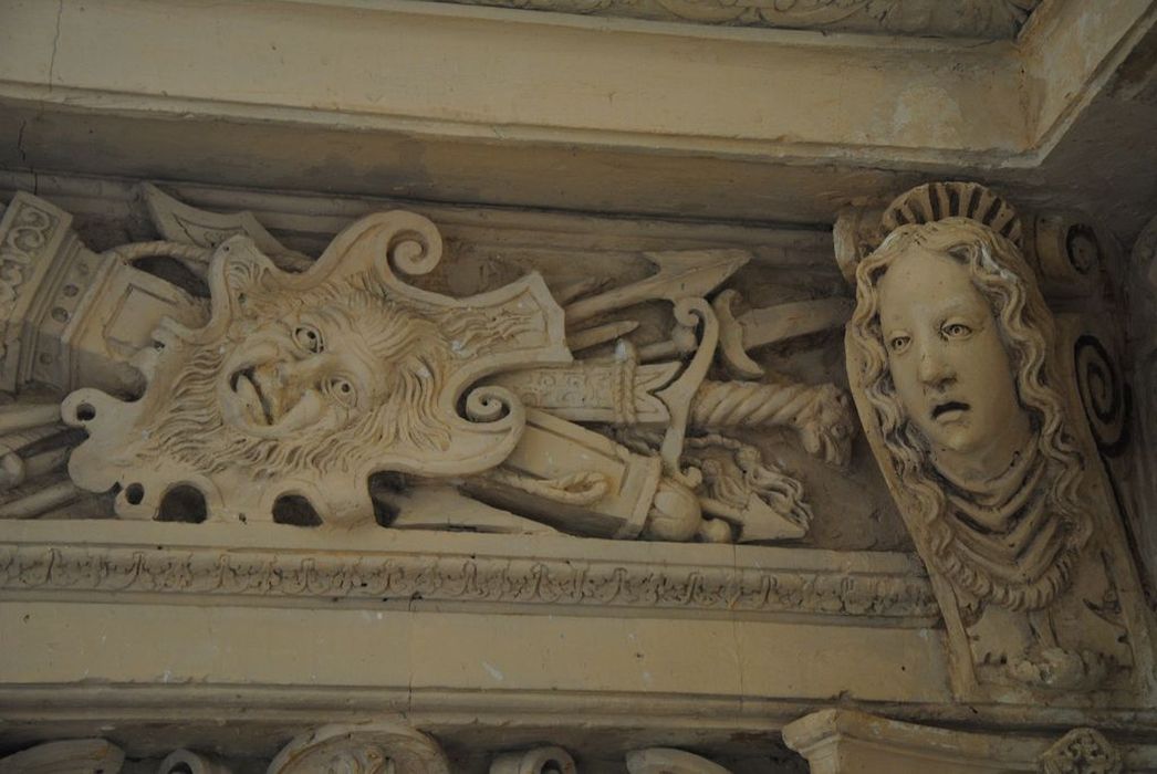 revêtement intérieur (décor intérieur) de la chapelle des Princes, détail