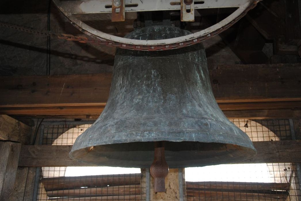 cloche, vue partielle - © Ministère de la Culture (France), Médiathèque du patrimoine et de la photographie, Conservation des antiquités et des objets d’art de l’Ardèche – Tous droits réservés