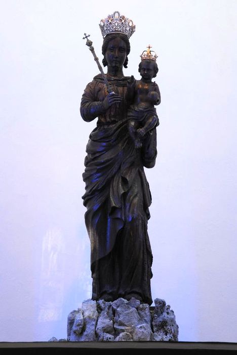 groupe sculpté : Vierge à l'Enfant - © Ministère de la Culture (France), Conservation des antiquités et des objets d’art de l’Ardèche – Tous droits réservés