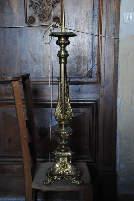 chandelier (autel saint Joseph et l'Enfant)