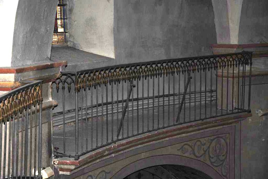 Garde-corps de balcon : grille des balcons entourant la nef et le choeur