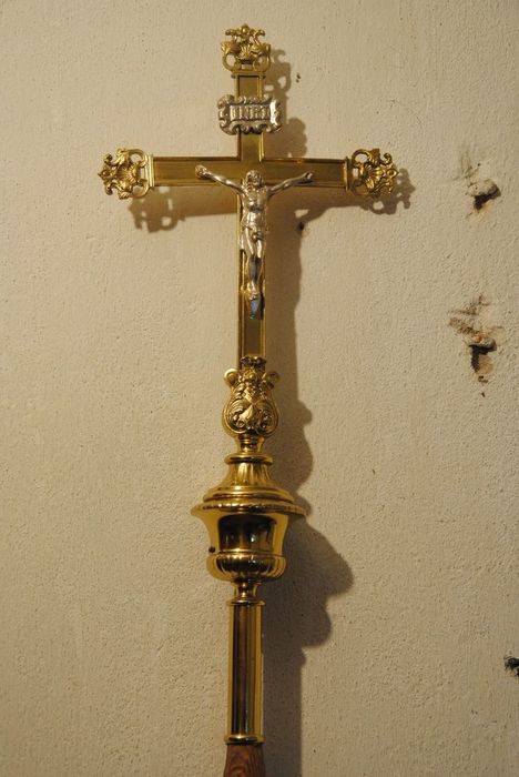 croix de procession, vue partielle