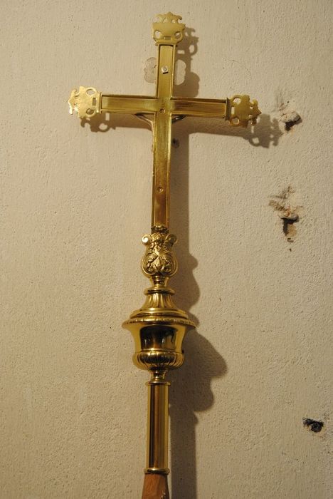 croix de procession, vue partielle