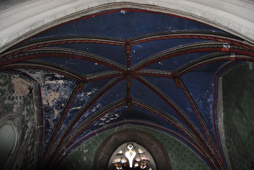 Eglise Notre-Dame-des-Pommiers : Chapelle latérale, détail de la voûte