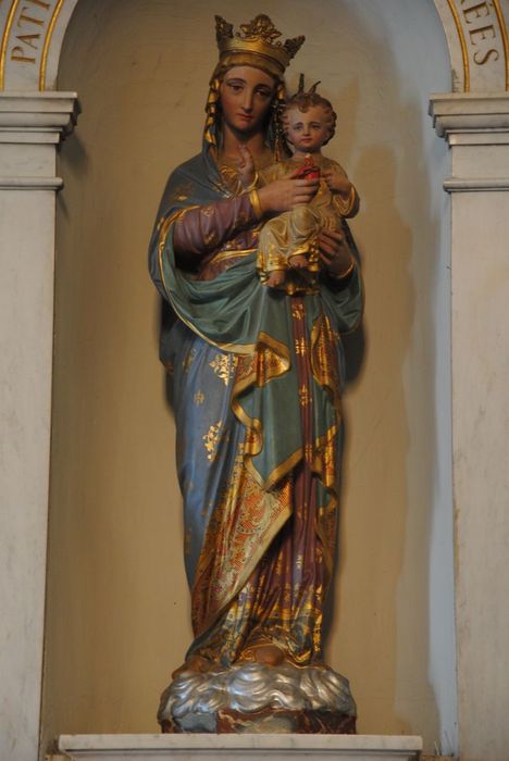 statue : Vierge à l'Enfant