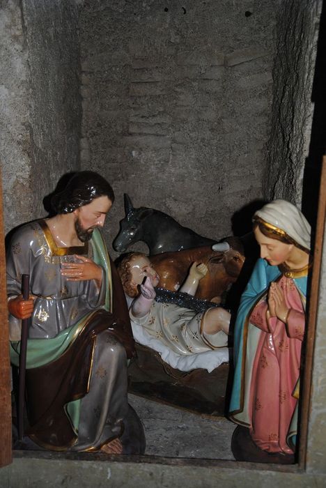 statues : Personnages de la crèche, vue partielle
