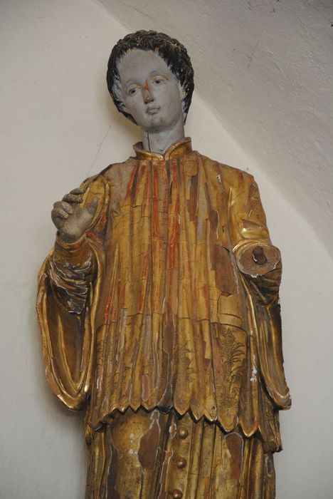 statue : saint diacre ou saint jésuite, vue partielle - © Ministère de la Culture (France), Médiathèque du patrimoine et de la photographie, Conservation des antiquités et des objets d’art de l’Ardèche – Tous droits réservés
