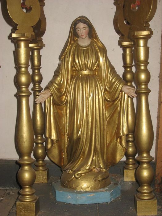 statue sous son dais : Vierge (La), vue partielle