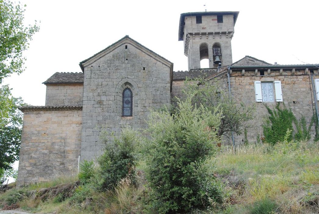 Eglise paroissiale : Façade nord, vue générale