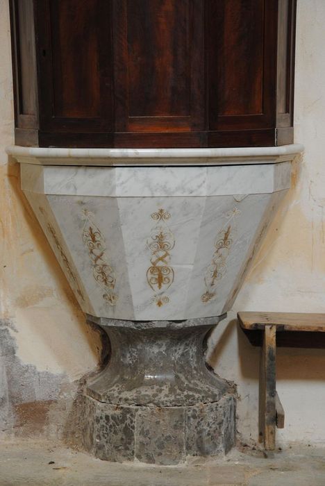 cuve des fonts baptismaux - © Ministère de la Culture (France), Médiathèque du patrimoine et de la photographie, Conservation des antiquités et des objets d’art de l’Ardèche – Tous droits réservés