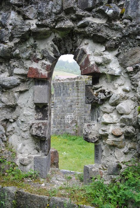 Abbaye : Détail d'une baie