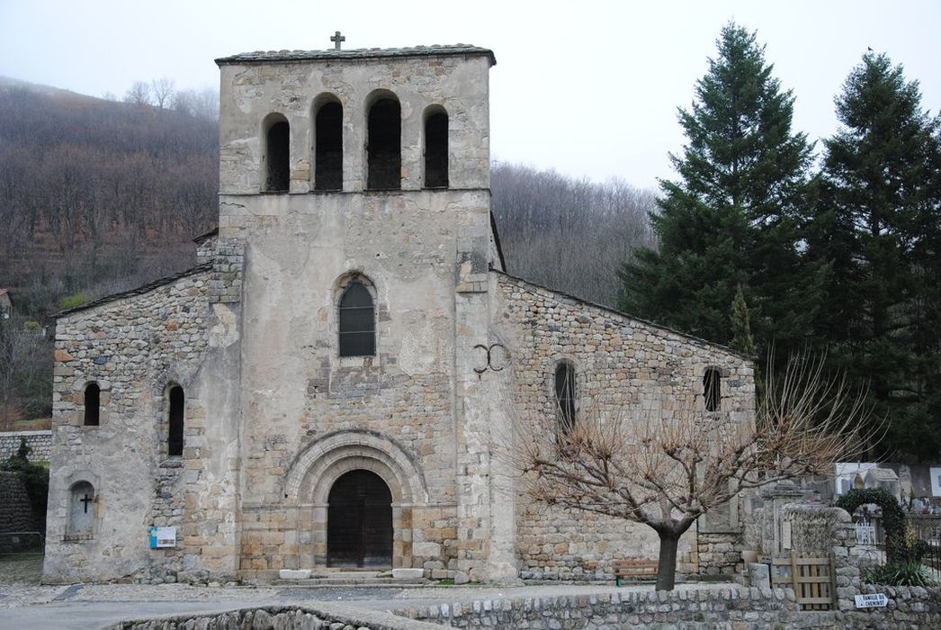 Eglise Notre-Dame de Prévenchères : Façade occidentale, vue générale