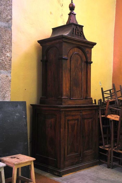 placard-clôture des fonts baptismaux - © Ministère de la Culture (France), Médiathèque du patrimoine et de la photographie, Conservation des antiquités et des objets d’art de l’Ardèche – Tous droits réservés