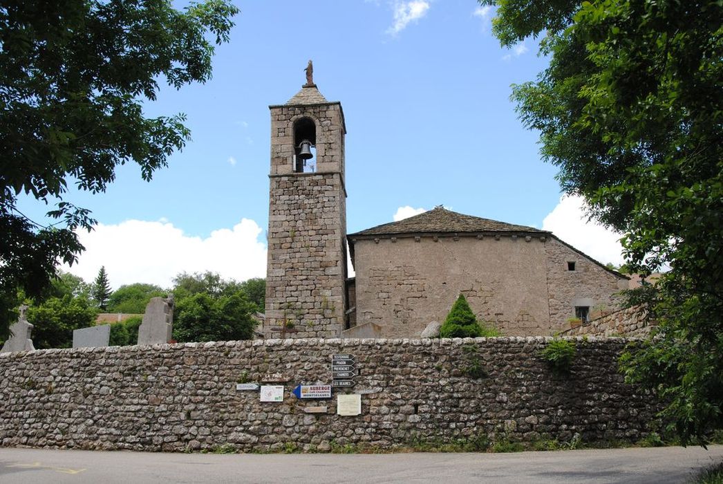 Eglise paroissiale : Chevet, vue générale