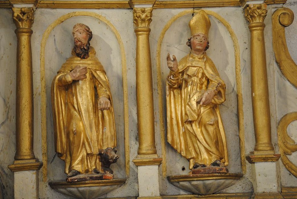 autel de Notre Dame de Niegles, détail des statuettes