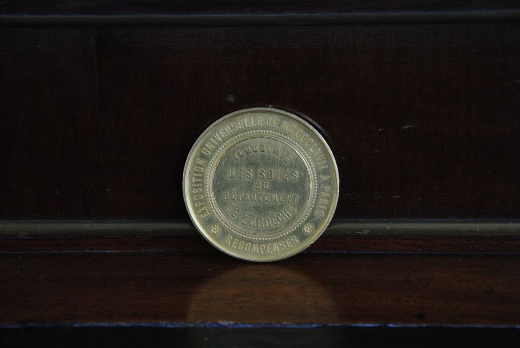 médaille commémorative de l'Exposition Universelle de 1867 - © Ministère de la Culture (France), Médiathèque du patrimoine et de la photographie, Conservation des antiquités et des objets d’art de l’Ardèche – Tous droits réservés