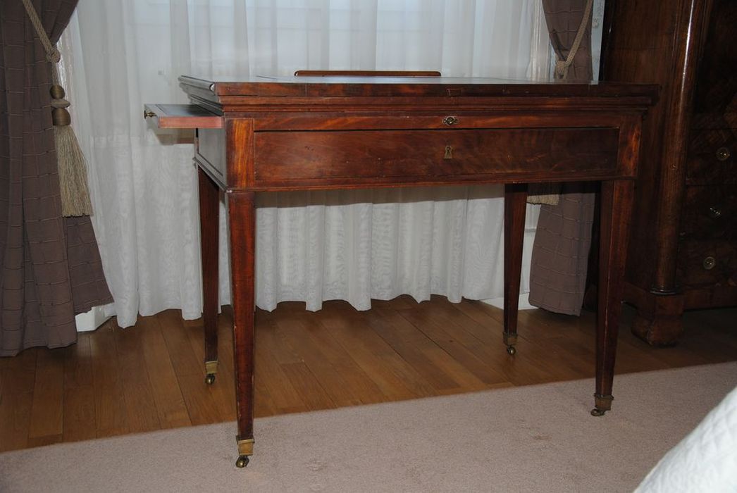 table tronchin - © Ministère de la Culture (France), Médiathèque du patrimoine et de la photographie, Conservation des antiquités et des objets d’art de l’Ardèche – Tous droits réservés