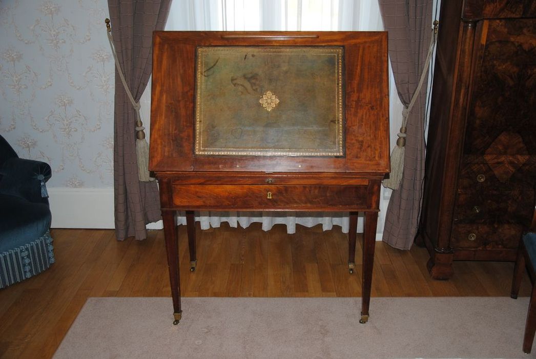 table tronchin - © Ministère de la Culture (France), Conservation des antiquités et des objets d’art de l’Ardèche – Tous droits réservés