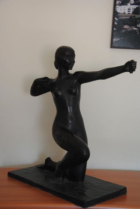 statue : Le lanceur de flèches - © Ministère de la Culture (France), Médiathèque du patrimoine et de la photographie, Conservation des antiquités et des objets d’art de l’Ardèche – Tous droits réservés