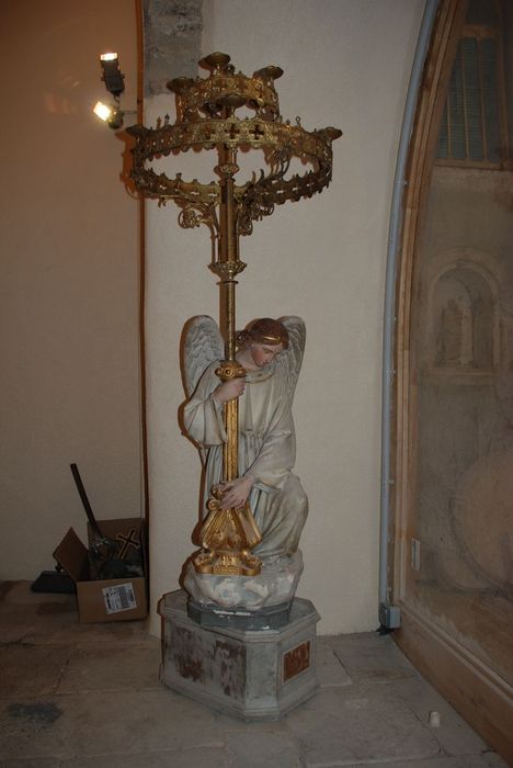 statue : Ange adorateur n°2 - © Ministère de la Culture (France), Médiathèque du patrimoine et de la photographie, Conservation des antiquités et des objets d’art de l’Ardèche – Tous droits réservés