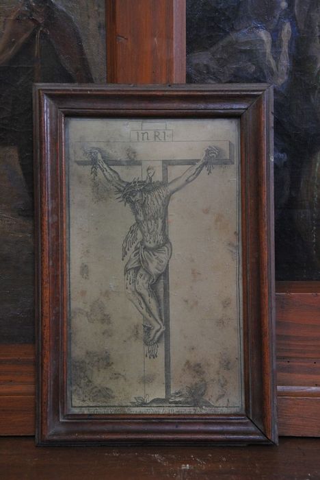 estampe avec cadre : Christ en croix - © Ministère de la Culture (France), Conservation des antiquités et des objets d’art de l’Ardèche – Tous droits réservés