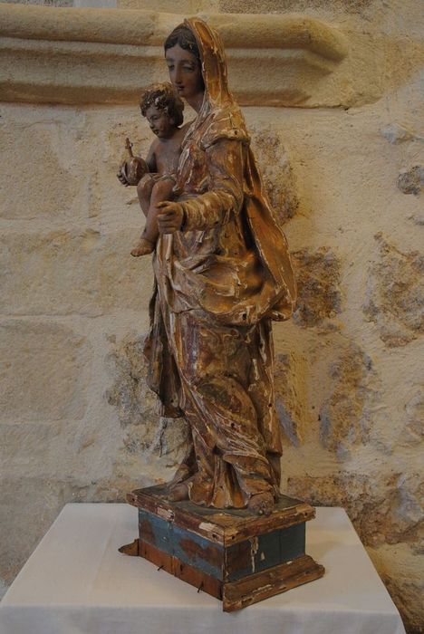 statue : Vierge à l'Enfant