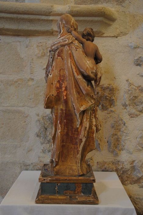 statue : Vierge à l'Enfant, revers, vue générale